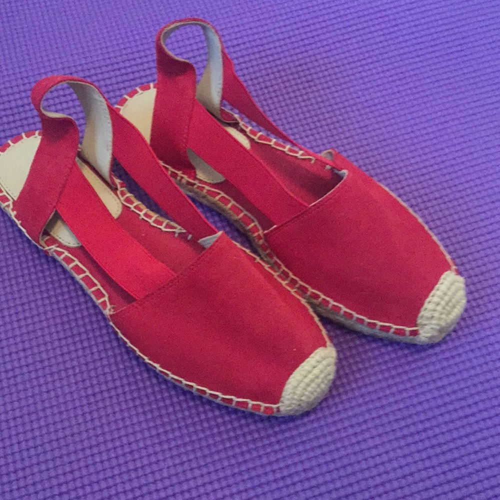 Botkier size 8 red